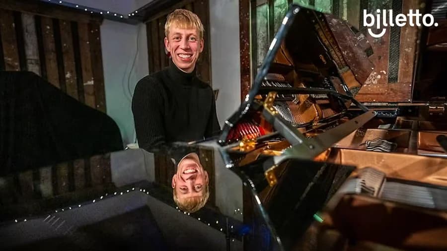 Fællessang med Anton Vind